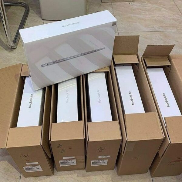 9705.jpg MacBook Air Pallets