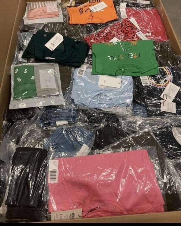 40527.jpg Men/ Women clothes