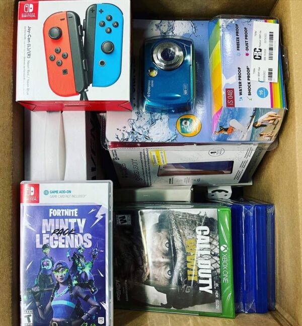 42736.jpg Amazon mystery box pallets