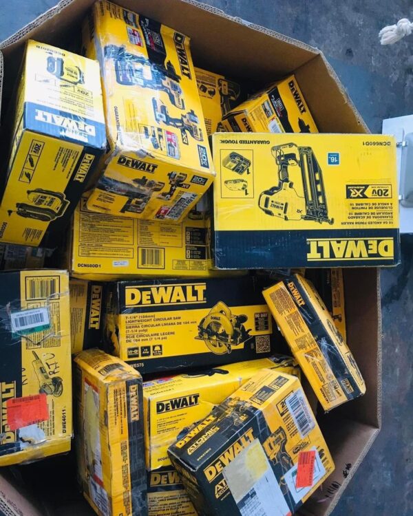 High-Quality Medium Dewalt Pallets For Sale - Affordable and Durable 11 High-Quality Medium Dewalt Pallets For Sale - Affordable and Durable